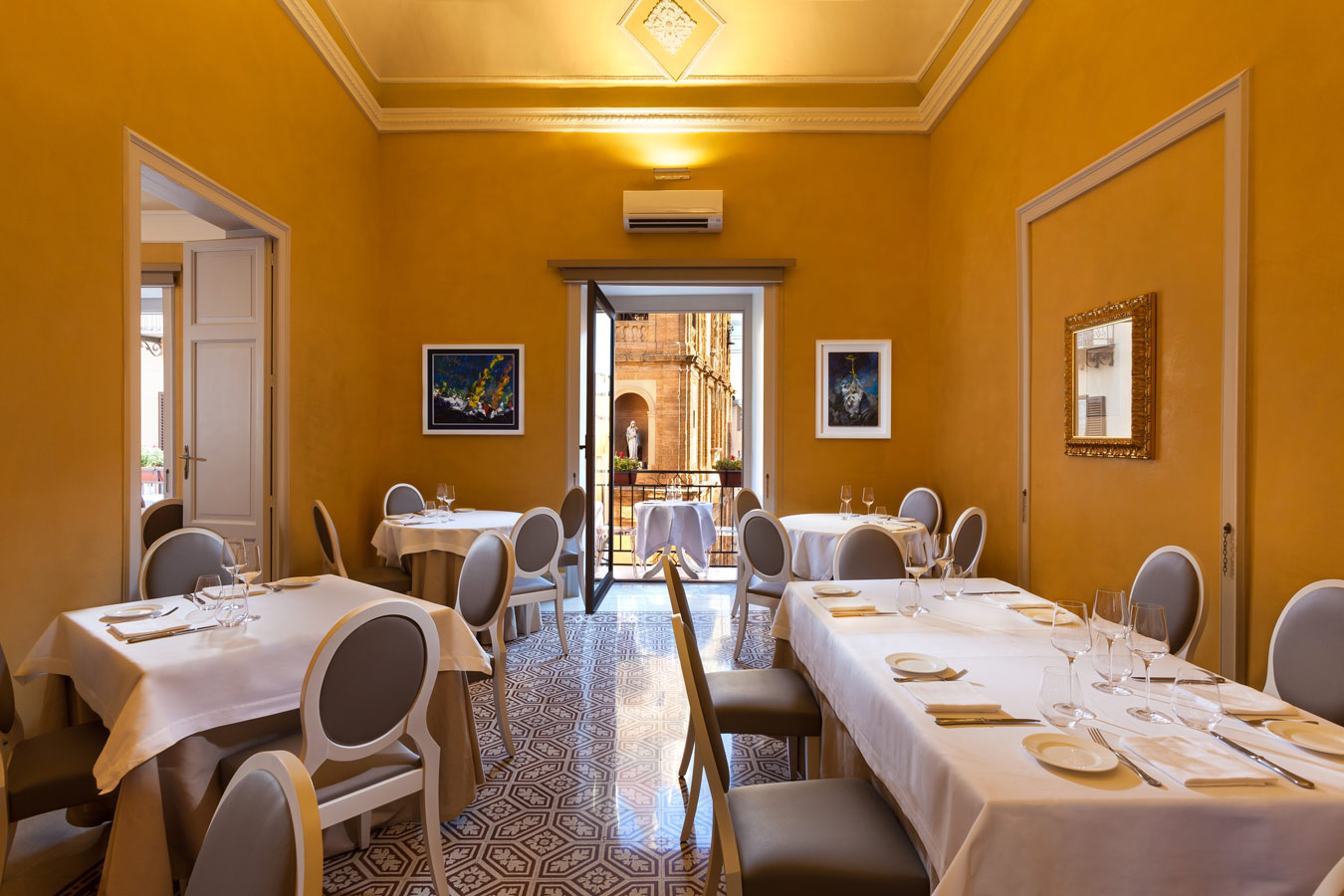 Thiết kế nhà hàng, thiết kế nhà hàng nhỏ, mẫu nhà hàng đẹp đơn giản, phong cách thiết kế nhà hàng, mẫu thiết kế nhà hàng ăn uống bình dân